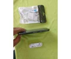 Moto g3 16 gigas com um trinquinho no canto mas funcionando perfeitamente - 2