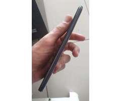 Vendo Xiaomi Pocophone F1 64Gb 4gb de ram - 2