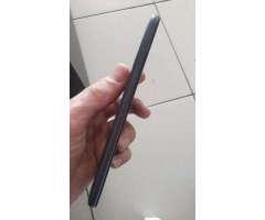 Vendo Xiaomi Pocophone F1 64Gb 4gb de ram - 3