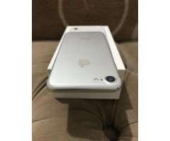 Vendo iPhone 7 Prata 128gb - 3