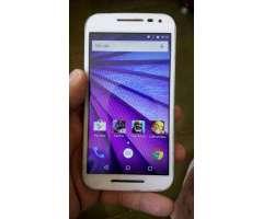 Moto G3 16g acompanha carregador e fone