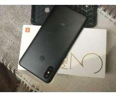 Troco um xiaomi mi Max 3 semi novo ,tela 6.9 Full HD + - 2