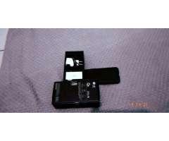 LG Q6 + um bone original - 3