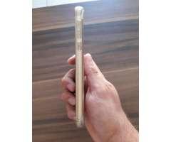 Motorola Moto E 5 com capinha - 3