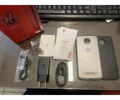 Motorola Moto Z2 Play - 2