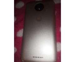 Vende se esse celular moto C plus e so a pelÃ­cula quÃª estÃ¡ trincada - 2