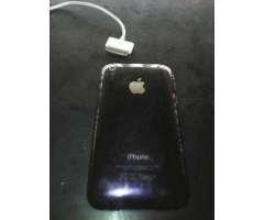 IPhone 3s com a tela trincada - 3