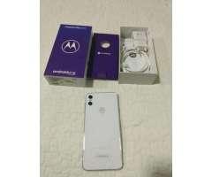 Moto One 64g na caixa - 3