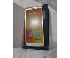 Motorola Moto E5 ouro - 2