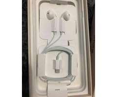 Fone do iPhone 8plus original - 2