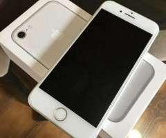 IPhone 7 prata 128gb! Completo. Aceito trocas. CartÃ£o atÃ© 8x com acrÃ©scimos - 2